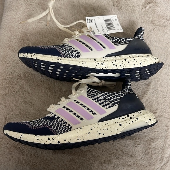 NWT Adidas ultraboosts - Picture 3 of 9